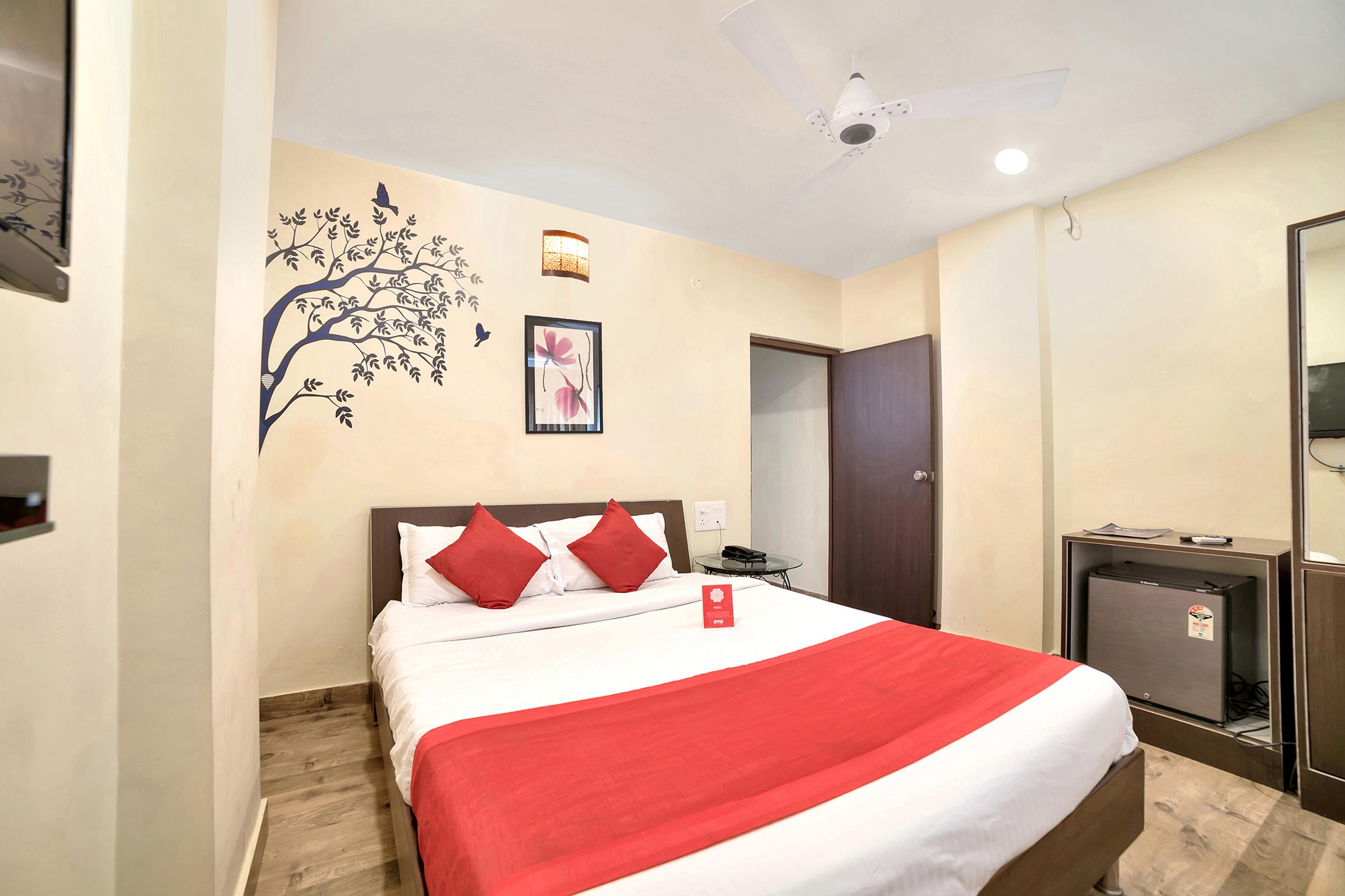 Oyo 674 Apartment Hotel Manar Luxury Suites Hyderabad Bagian luar foto