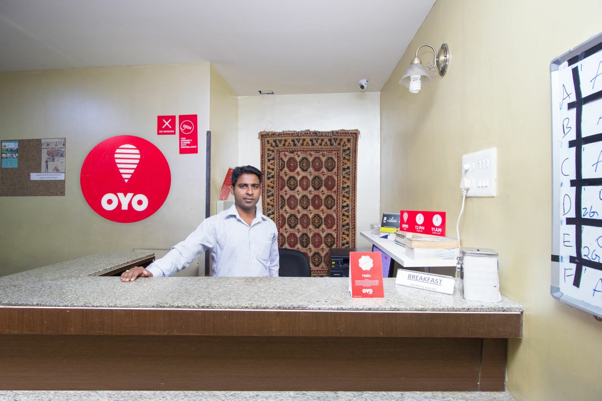 Oyo 674 Apartment Hotel Manar Luxury Suites Hyderabad Bagian luar foto